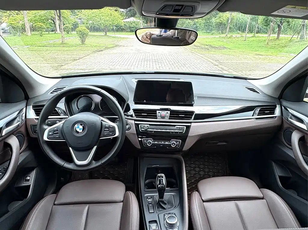 BMW X1 — фото 11