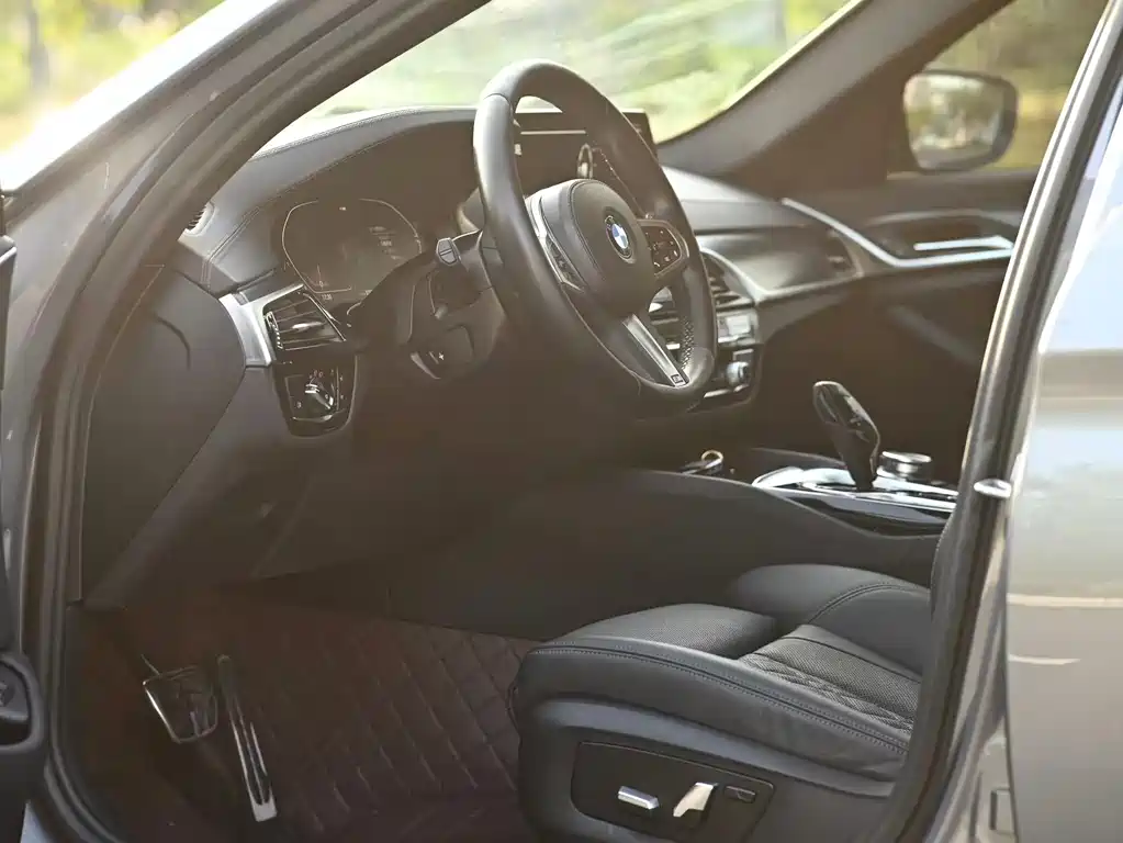 BMW 5 Series (Import) — фото 4