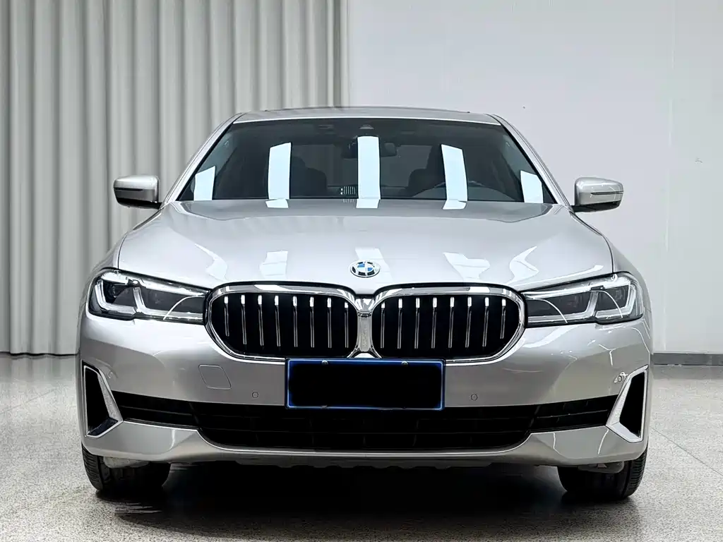 BMW 5 Series — фото 2