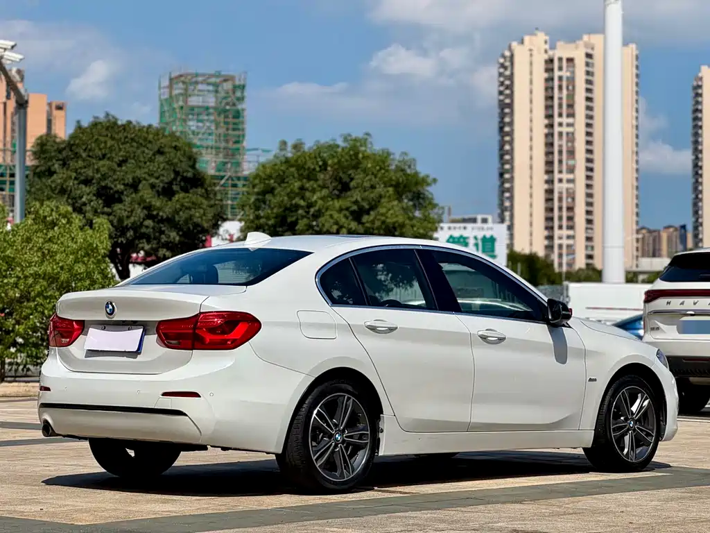 BMW 1 Series — фото 12