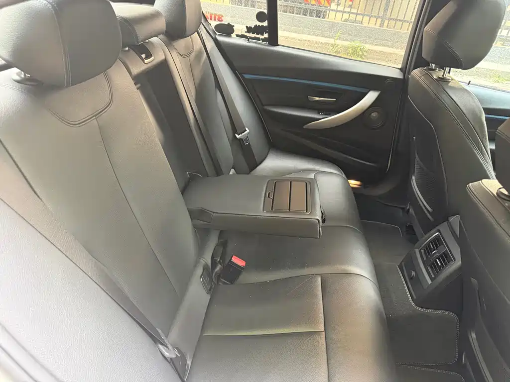 BMW 3 Series — фото 10