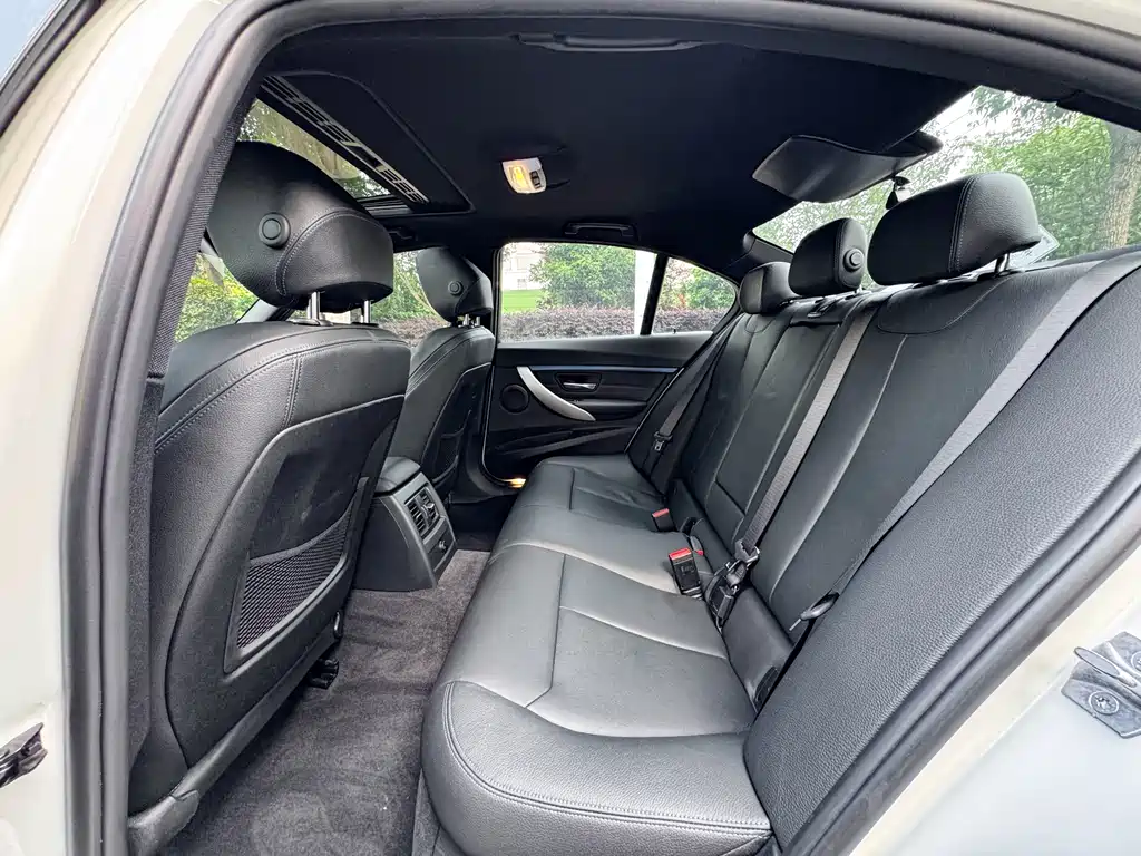 BMW 3 Series — фото 13