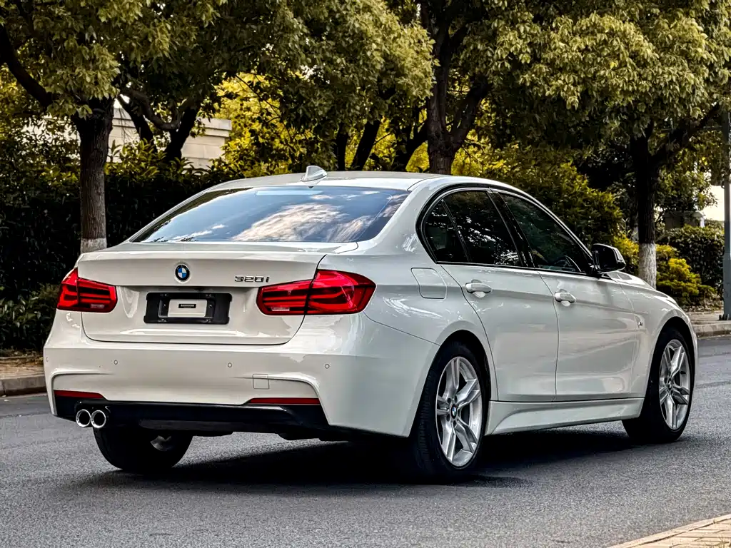 BMW 3 Series — фото 7