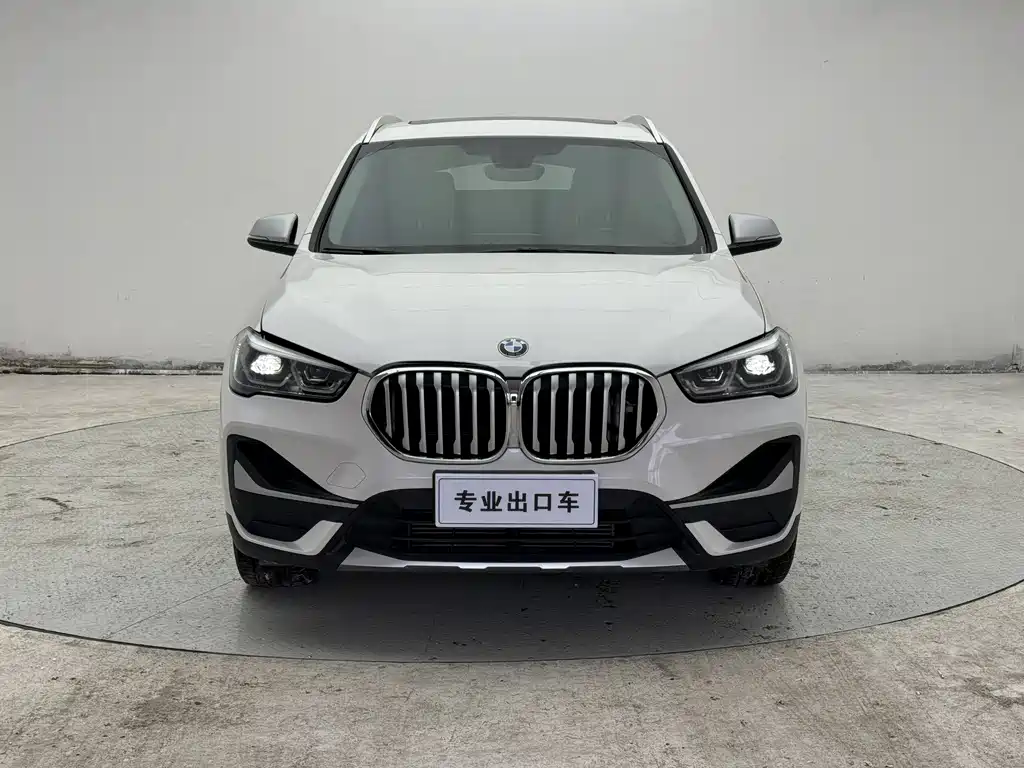 BMW X1 — фото 3