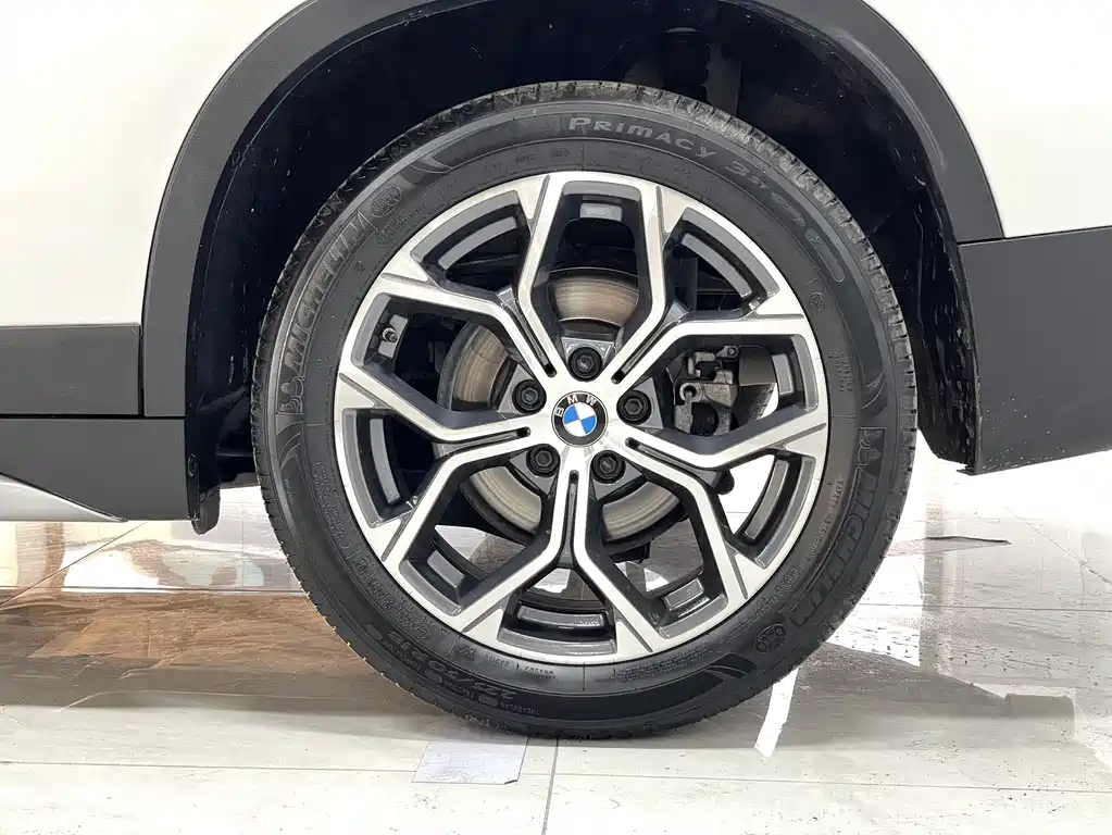 BMW X1 — фото 14