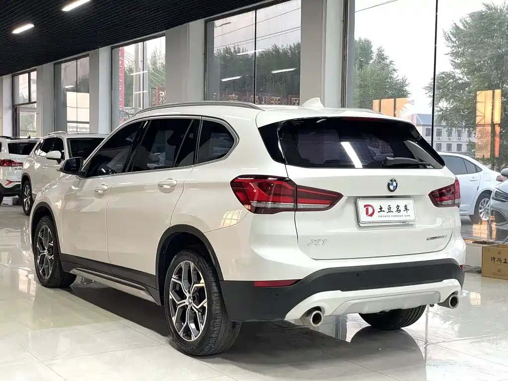 BMW X1 — фото 4