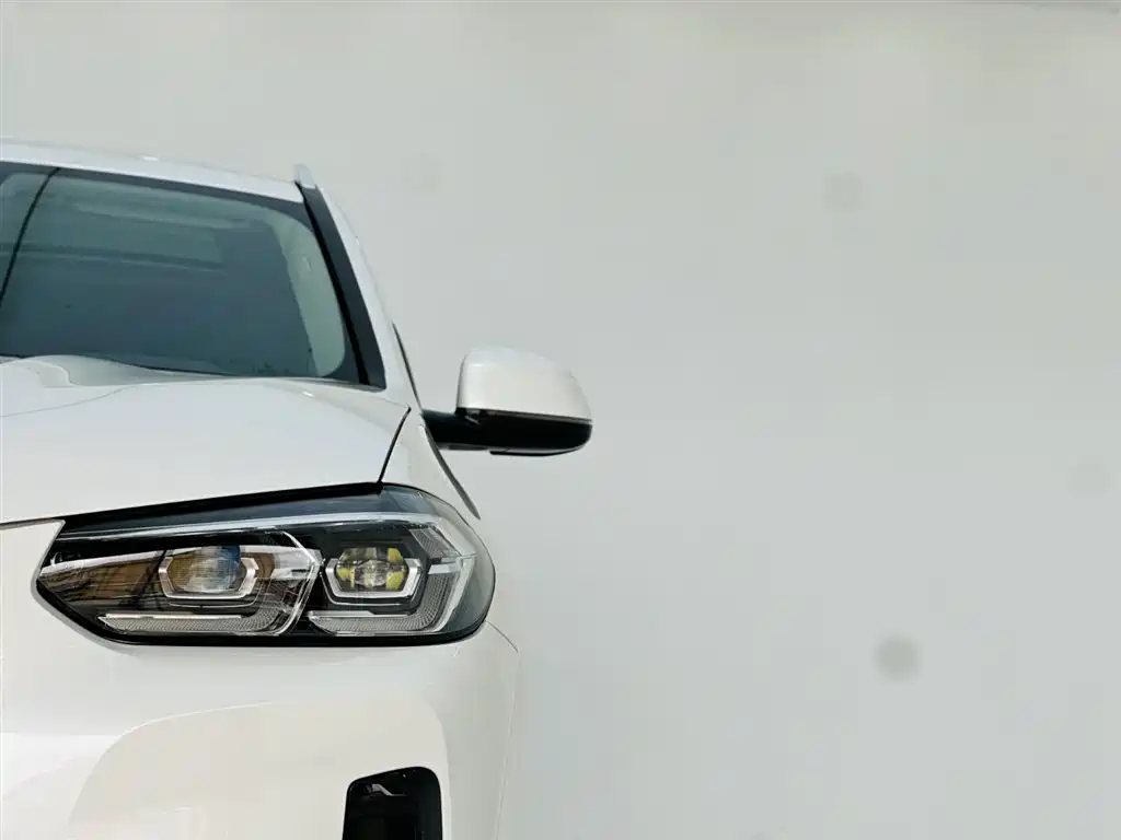 BMW X3 — фото 9