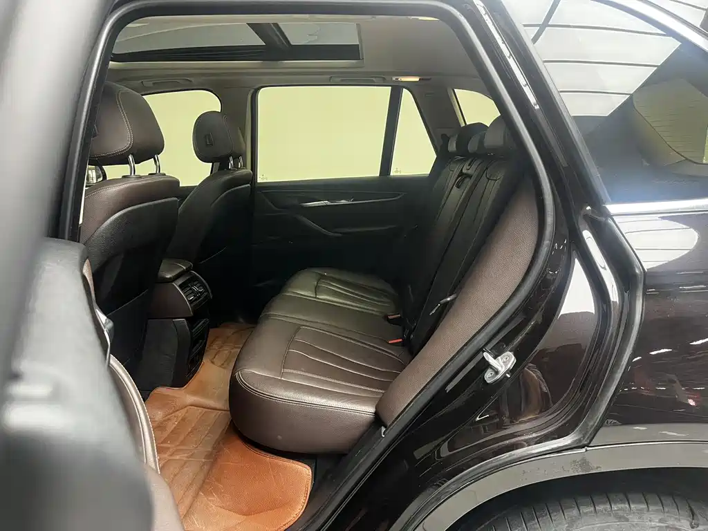 BMW X5 (Import) — фото 3