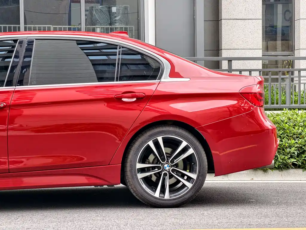 BMW 3 Series — фото 10