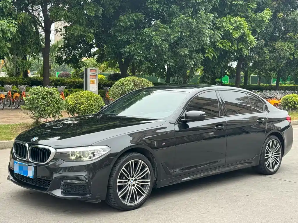 BMW 5 Series — фото 2