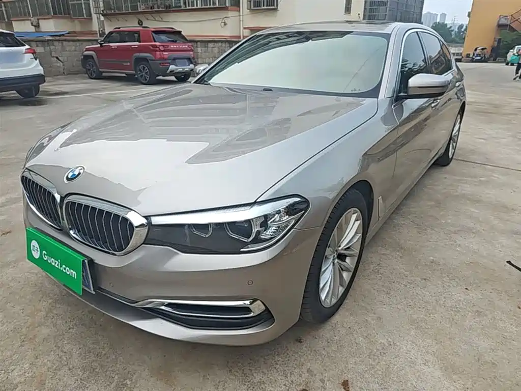 BMW 5 Series — фото 2