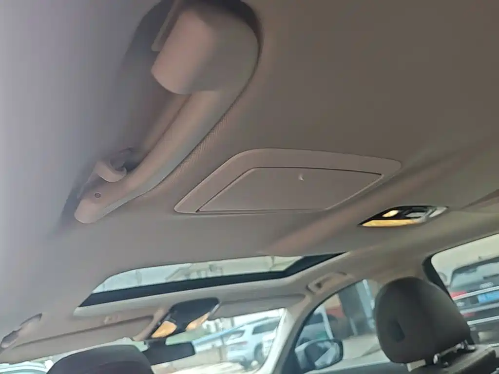BMW 5 Series — фото 13
