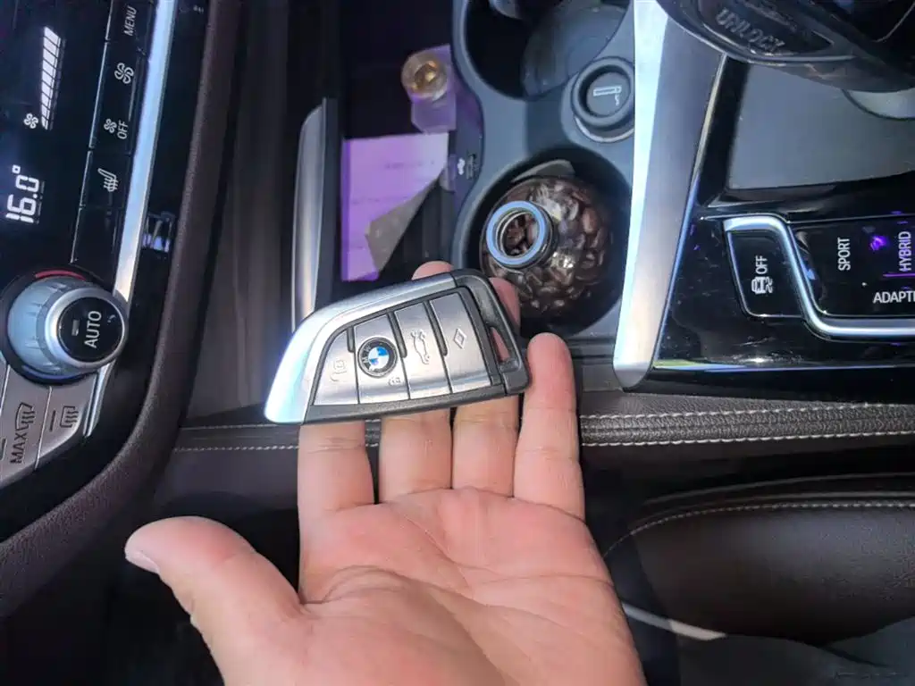 BMW 5 Series New Energy — фото 17