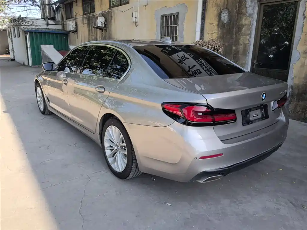 BMW 5 Series New Energy — фото 23