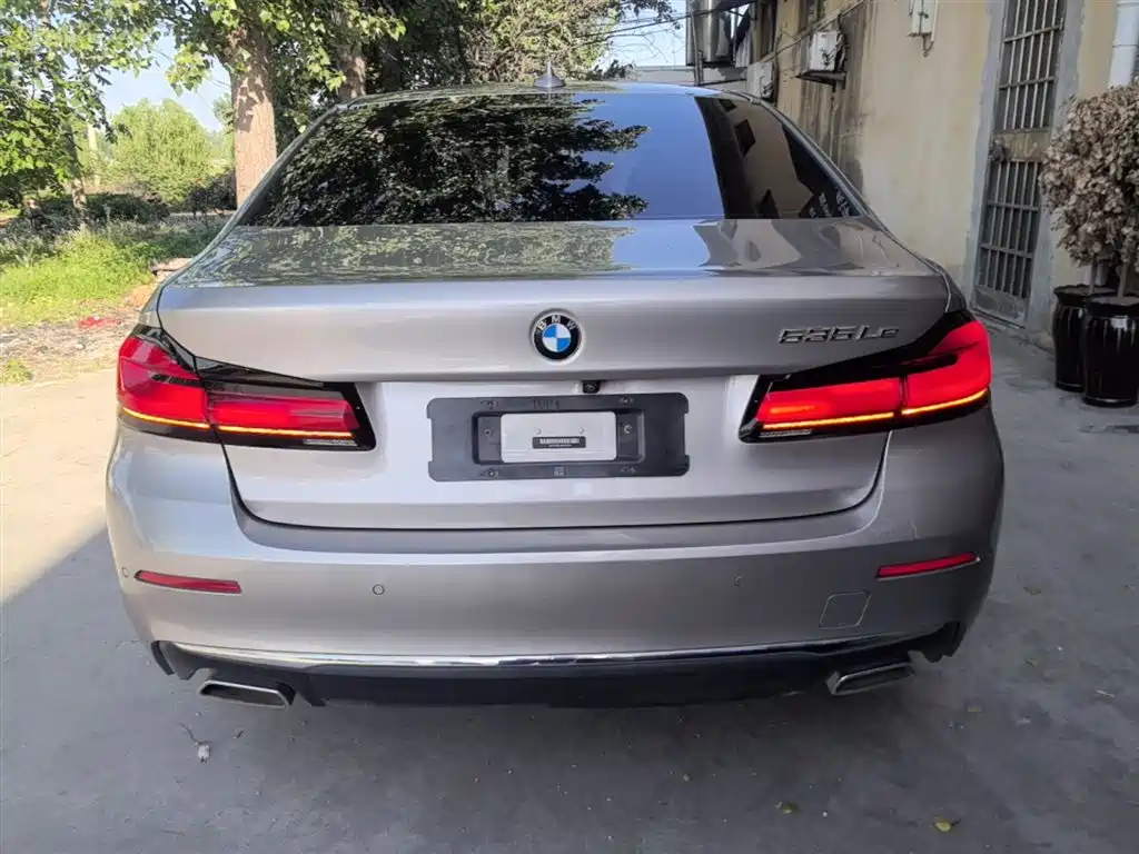 BMW 5 Series New Energy — фото 4