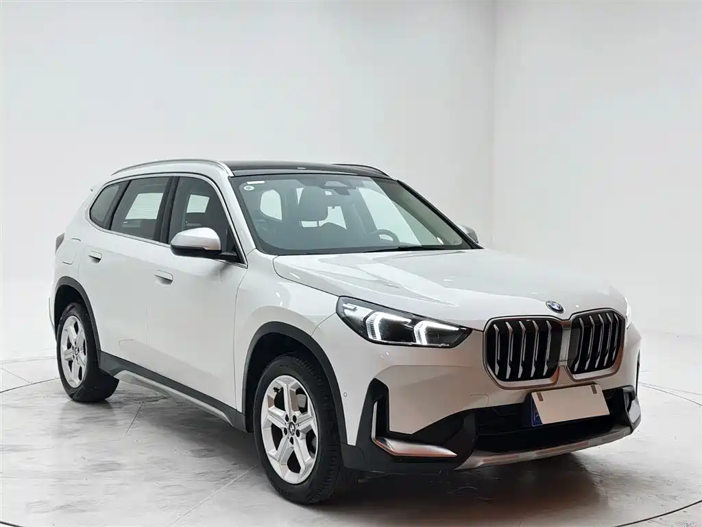 BMW X1 — фото 3