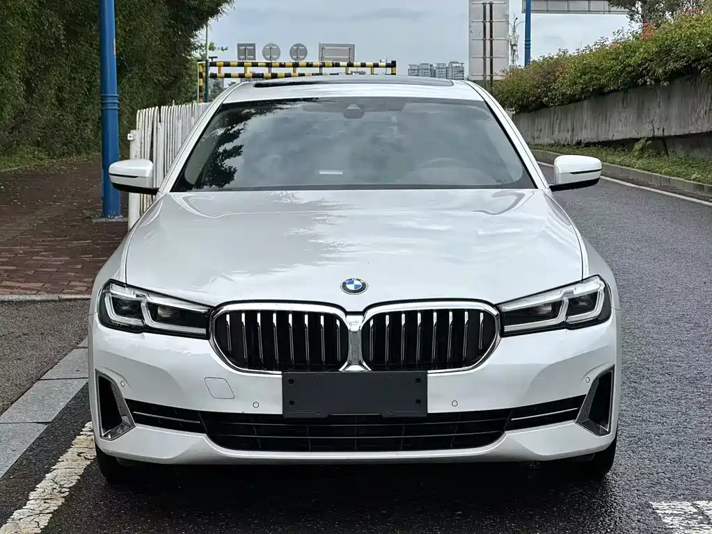 BMW 5 Series — фото 2