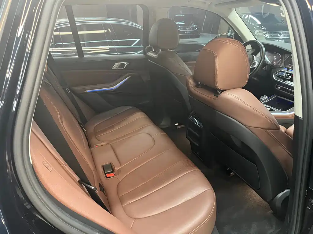 BMW X5 (Import) — фото 4