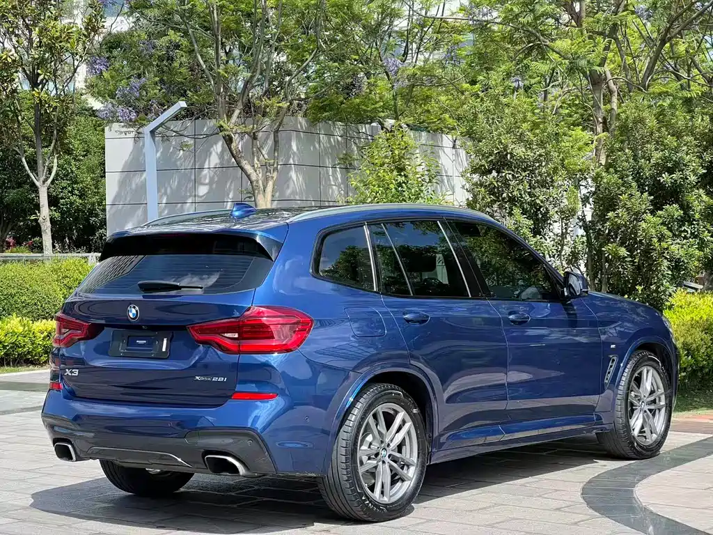 BMW X3 — фото 12