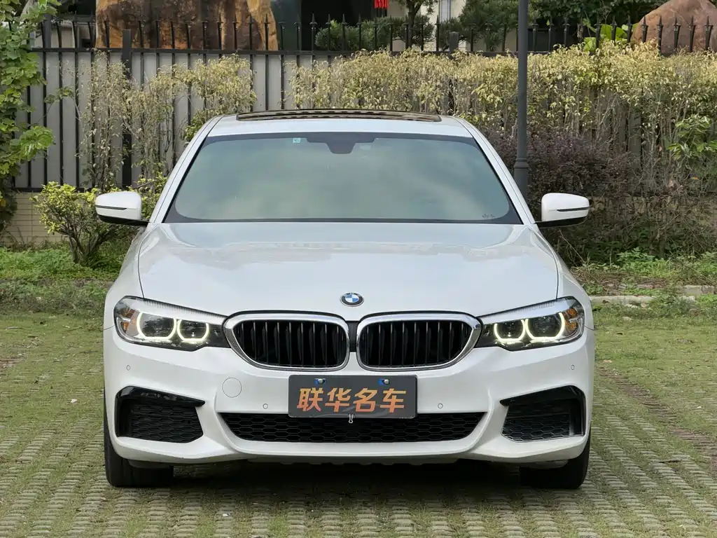 BMW 5 Series — фото 2