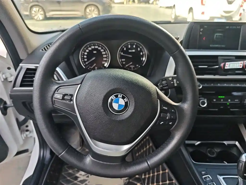 BMW 1 Series (Import) — фото 11