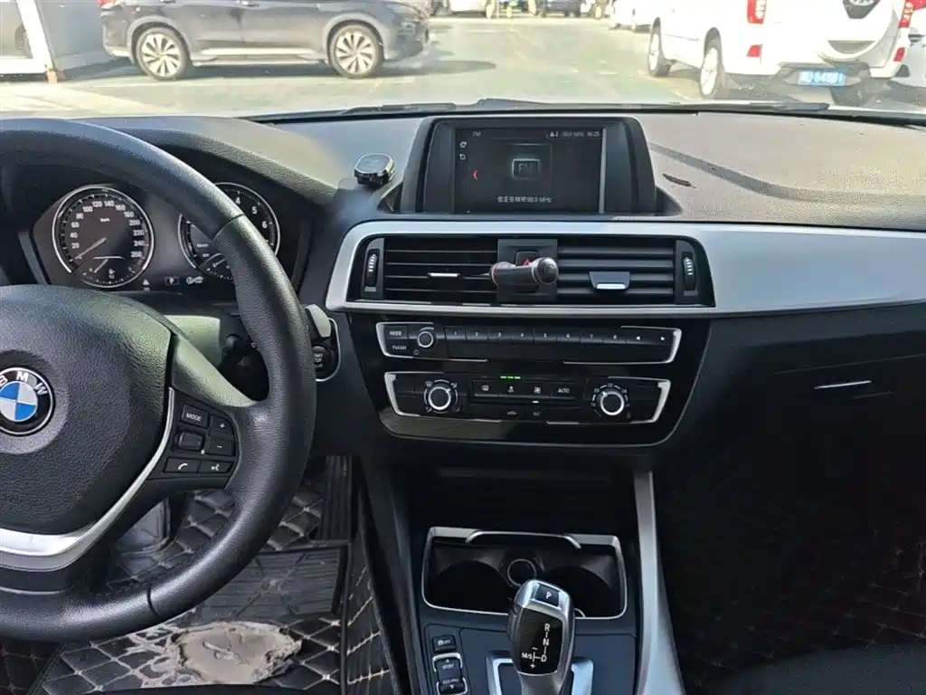 BMW 1 Series (Import) — фото 10