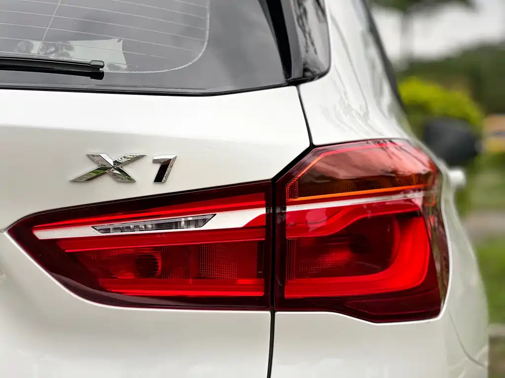 BMW X1 — фото 21