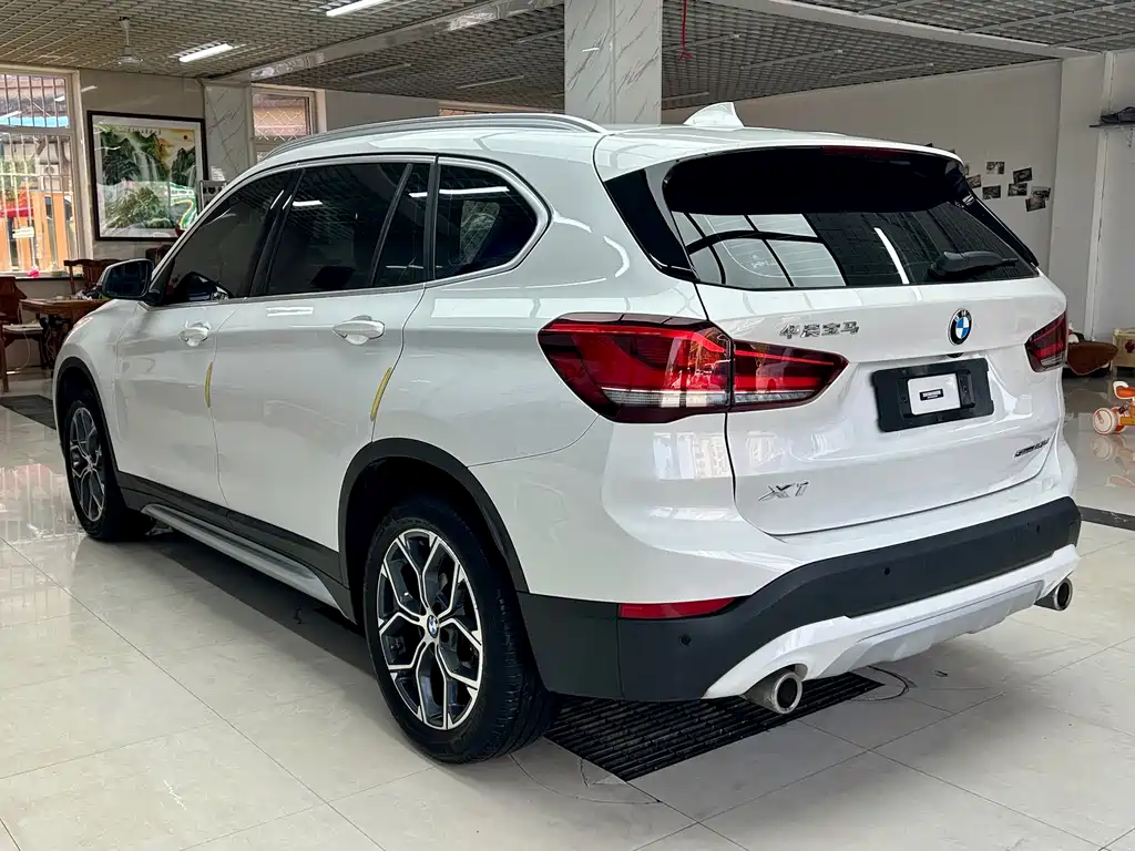 BMW X1 — фото 6