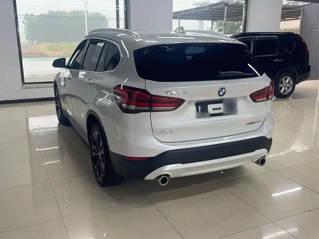 BMW X1 — фото 4