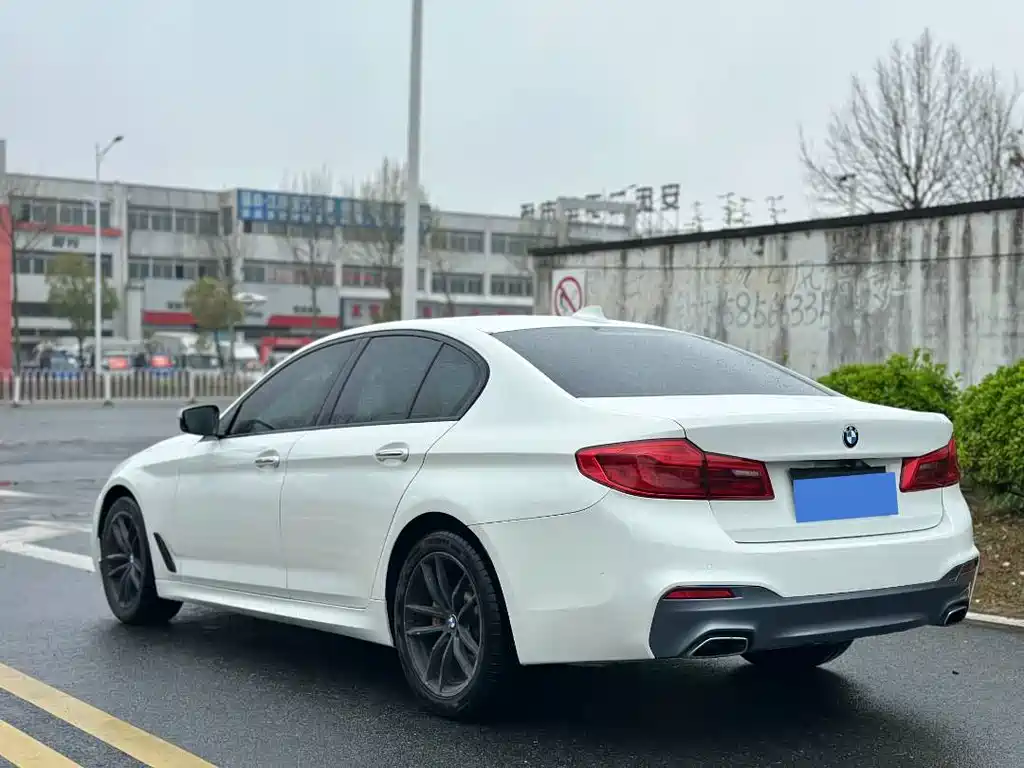 BMW 5 Series (Import) — фото 3