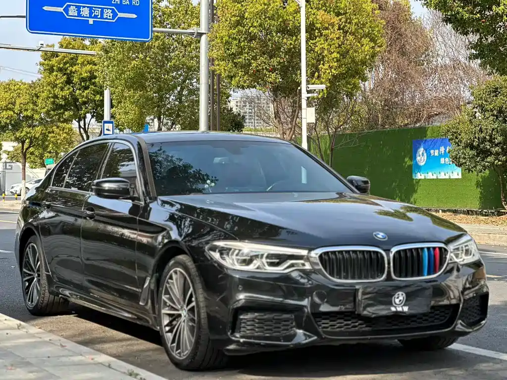 BMW 5 Series — фото 3
