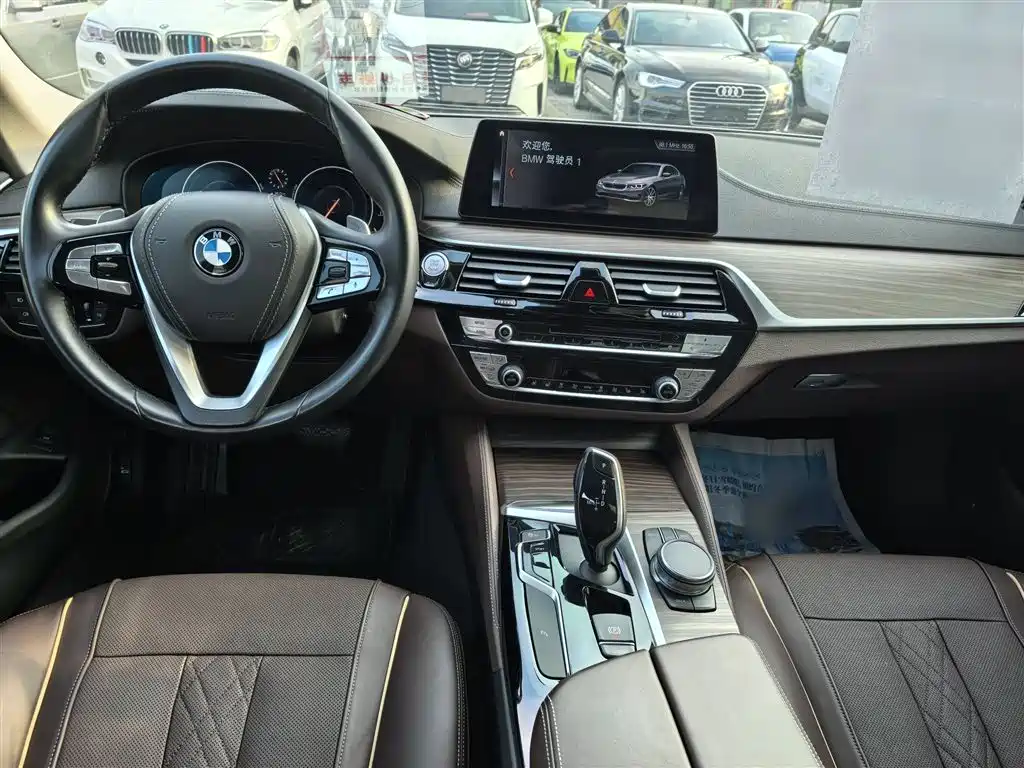 BMW 5 Series — фото 3