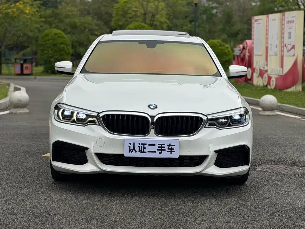BMW 5 Series — фото 2