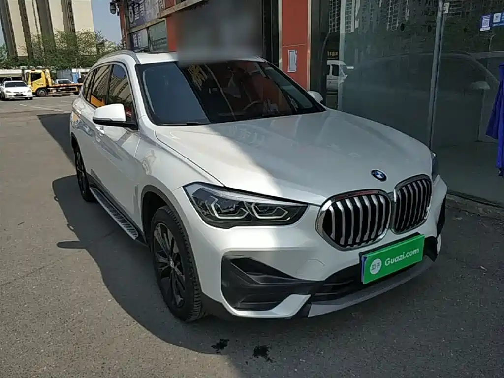 BMW X1 — фото 22