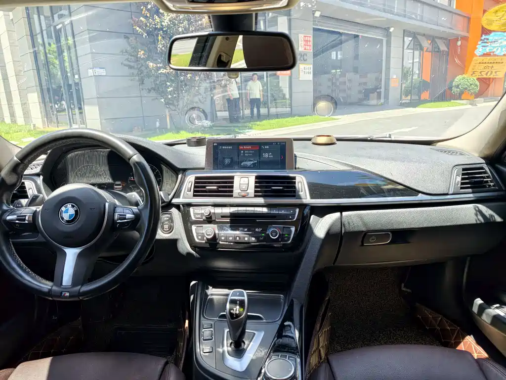BMW 3 Series — фото 15
