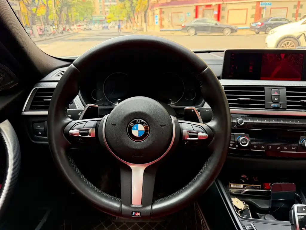 BMW 3 Series — фото 10