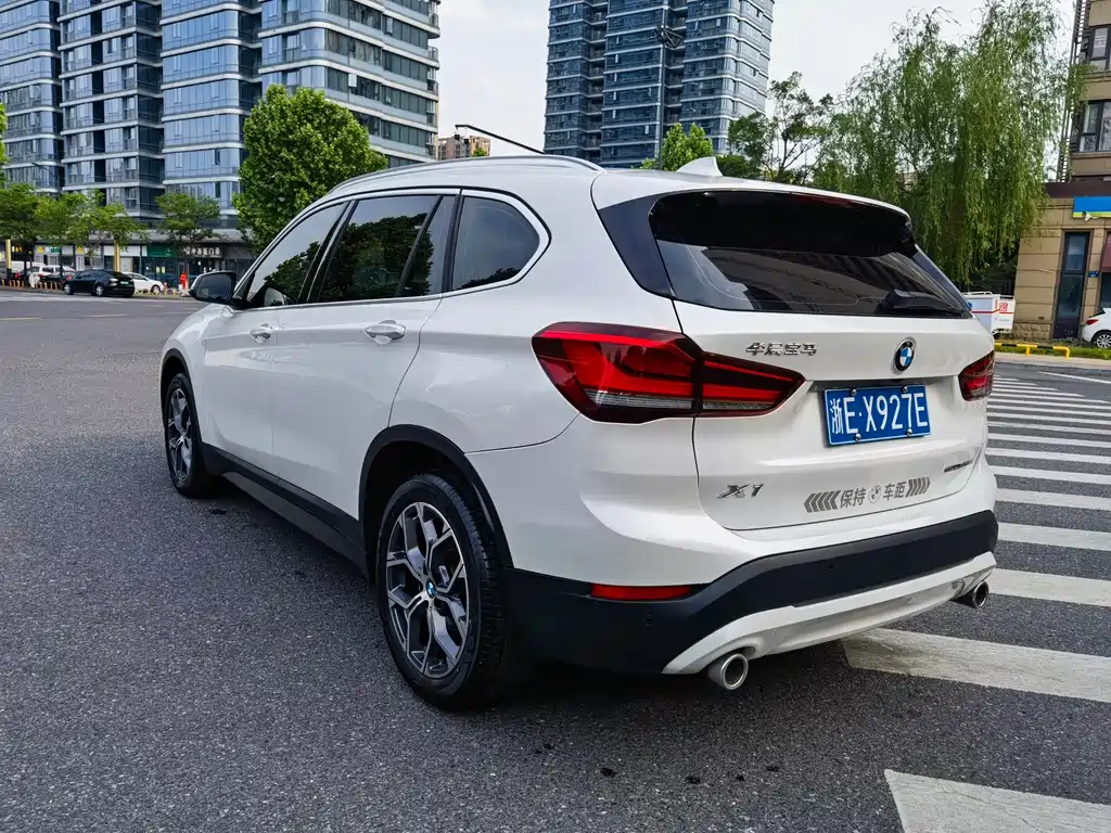 BMW X1 — фото 2
