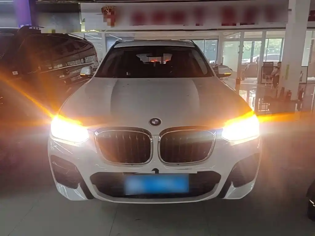 BMW X3 — фото 3