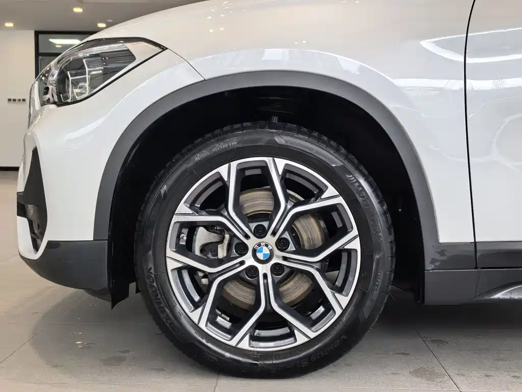 BMW X1 — фото 4