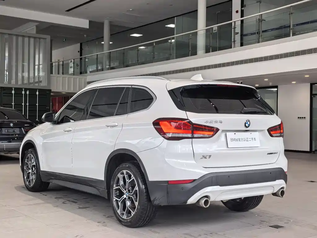 BMW X1 — фото 6