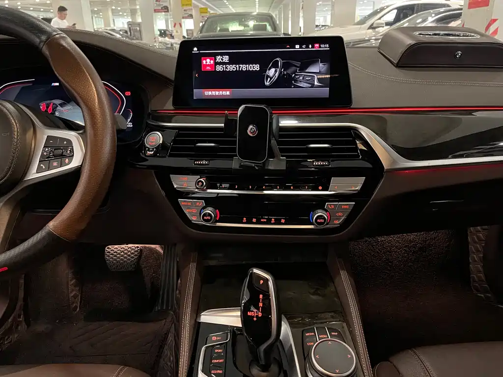 BMW 5 Series — фото 10