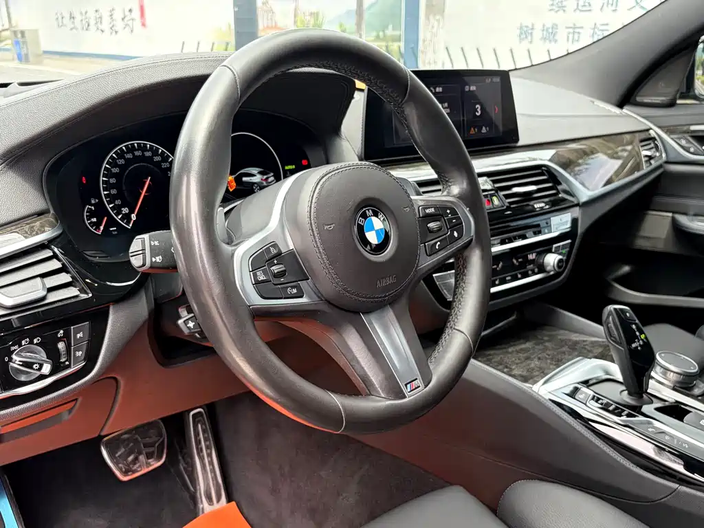 BMW 6 Series GT — фото 11