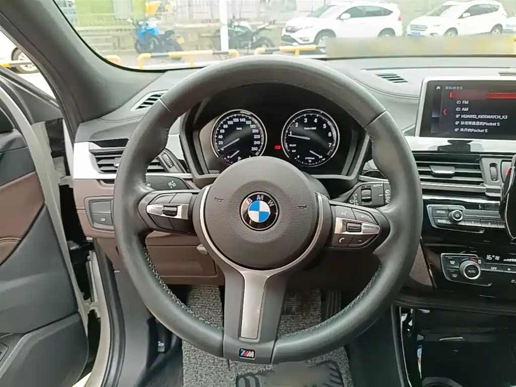 BMW X2 — фото 11