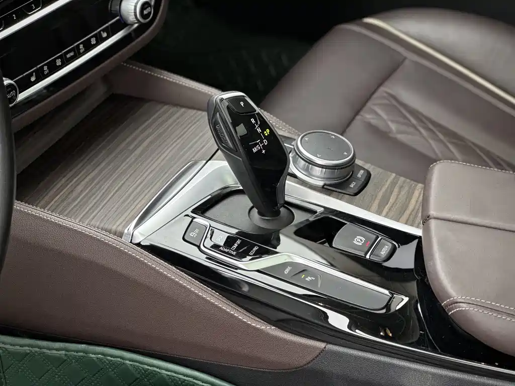 BMW 5 Series New Energy — фото 14