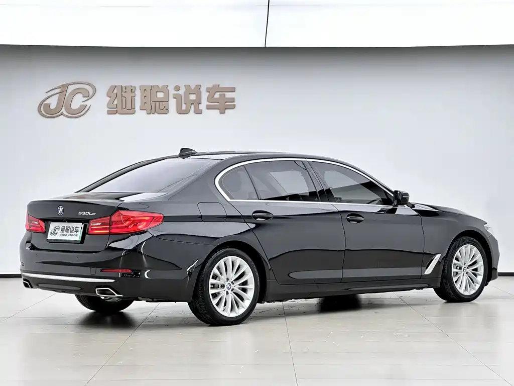 BMW 5 Series New Energy — фото 5