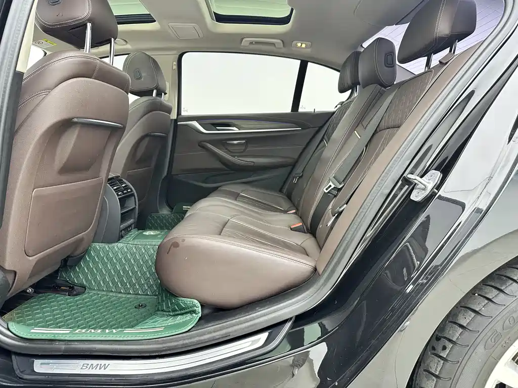 BMW 5 Series New Energy — фото 8