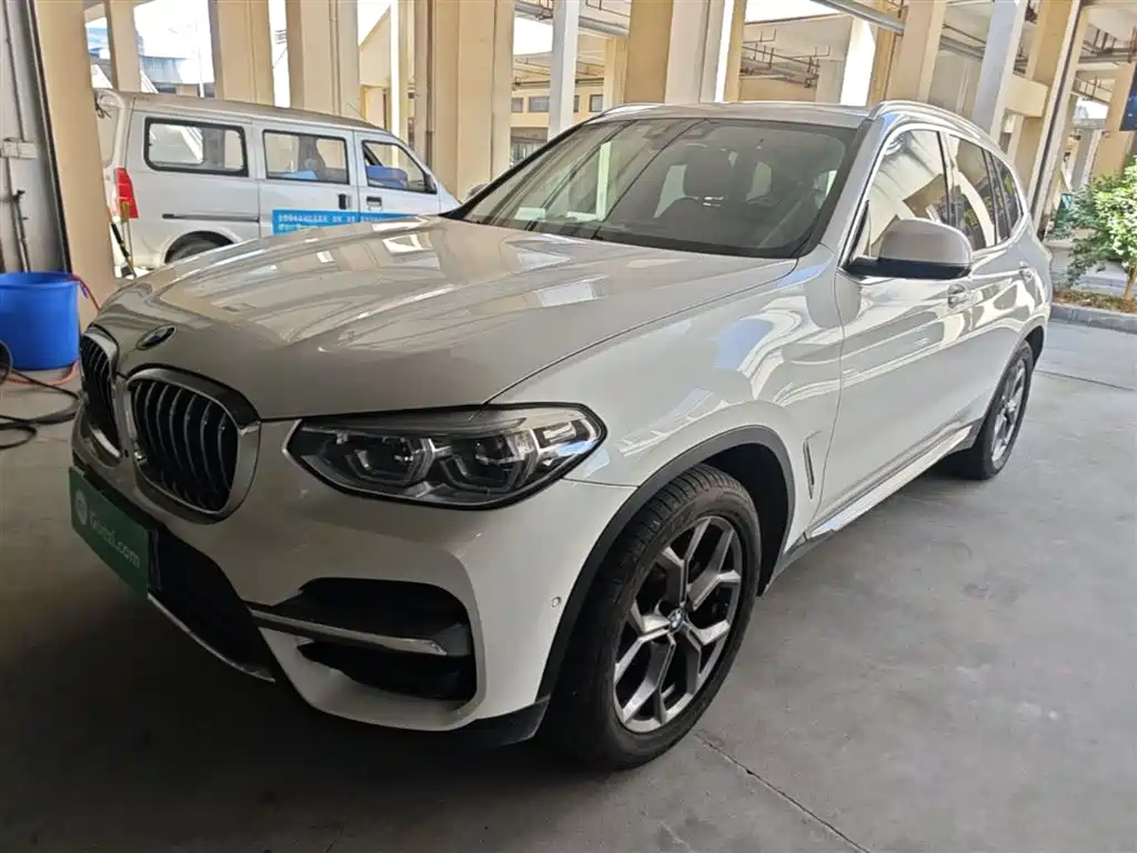 BMW X3 — фото 2