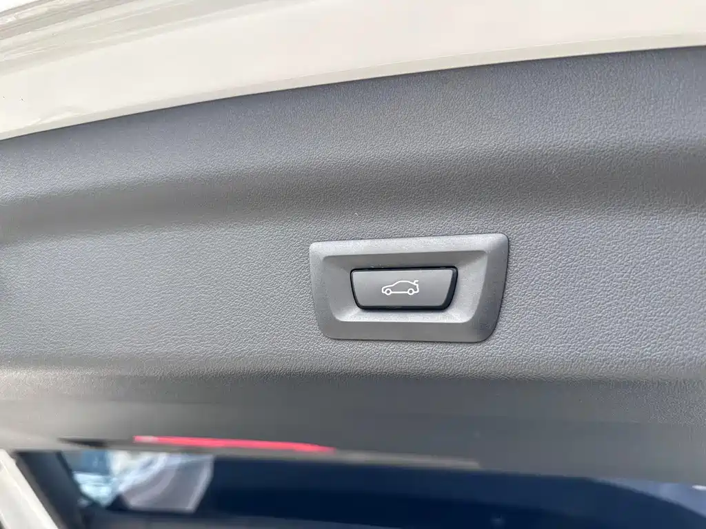 BMW X1 — фото 14