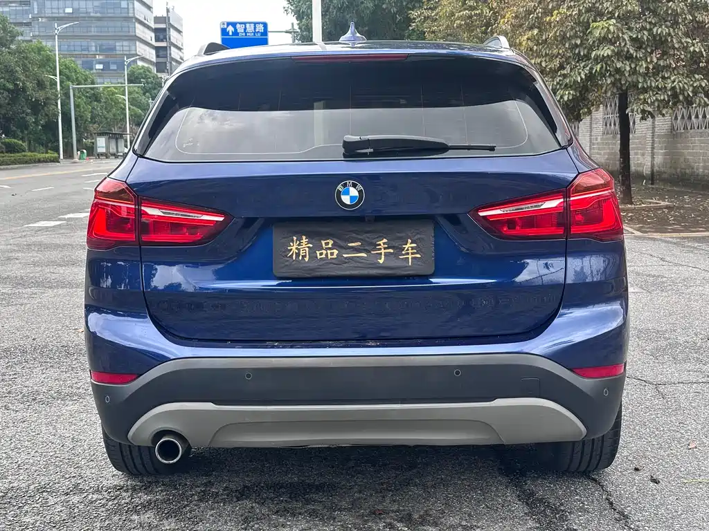 BMW X1 — фото 10