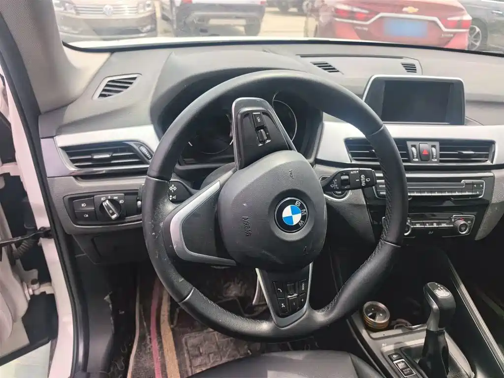 BMW X1 — фото 15